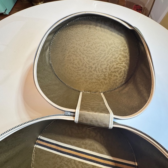 Vintage 60s Blondy wig/hat case, groovy green yellow abstract, drum shaped - Picture 9 of 13